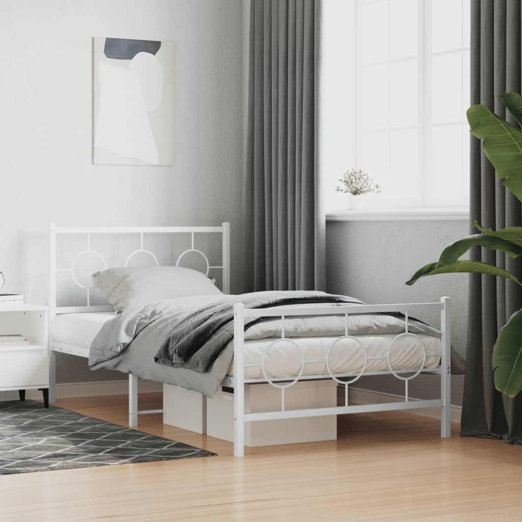 Sengeramme i metall med hode- og fotgavl hvit 100x200 cm