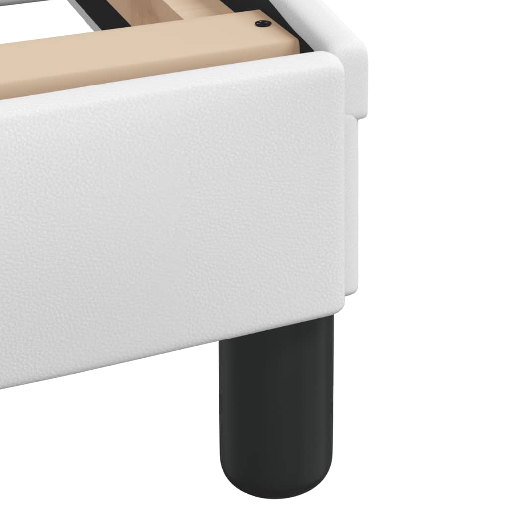 Sengeramme uten madrass Zadar hvit 140x190 cm kunstlær