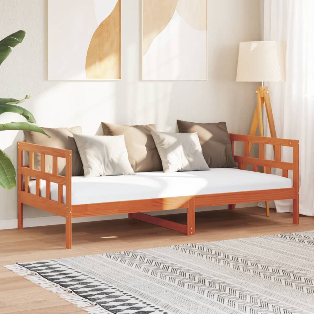 Seng med madrass voksbrun 90x200 cm heltre furu