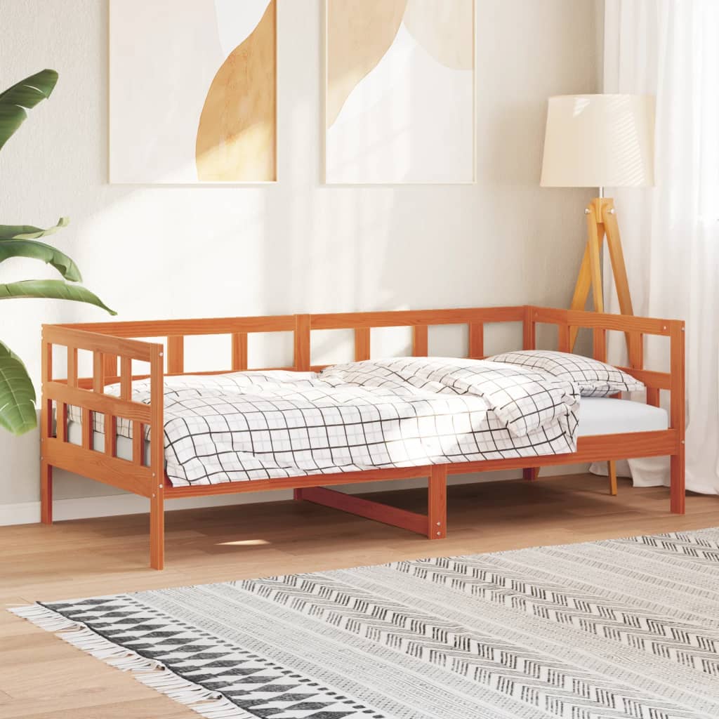 Seng med madrass voksbrun 90x200 cm heltre furu