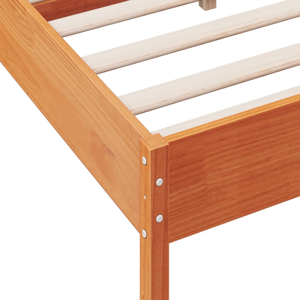 Sengeramme uten madrass brun 135x190 cm heltre furu