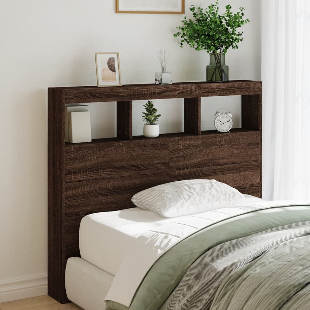 Hodegavl skap med LED brun eik 120x17x102 cm