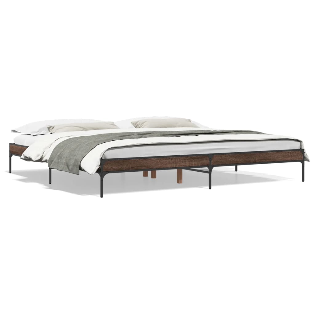 Sengeramme brun eik 200x200 cm konstruert tre og metall