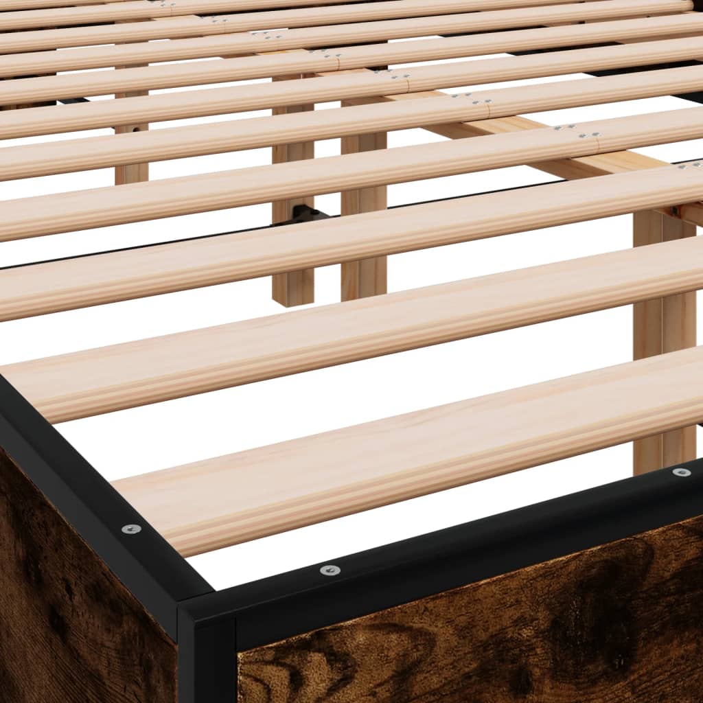 Sengeramme røkt eik 140x200 cm konstruert tre og metall