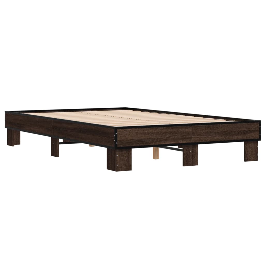 Sengeramme brun eik 140x200 cm konstruert tre og metall