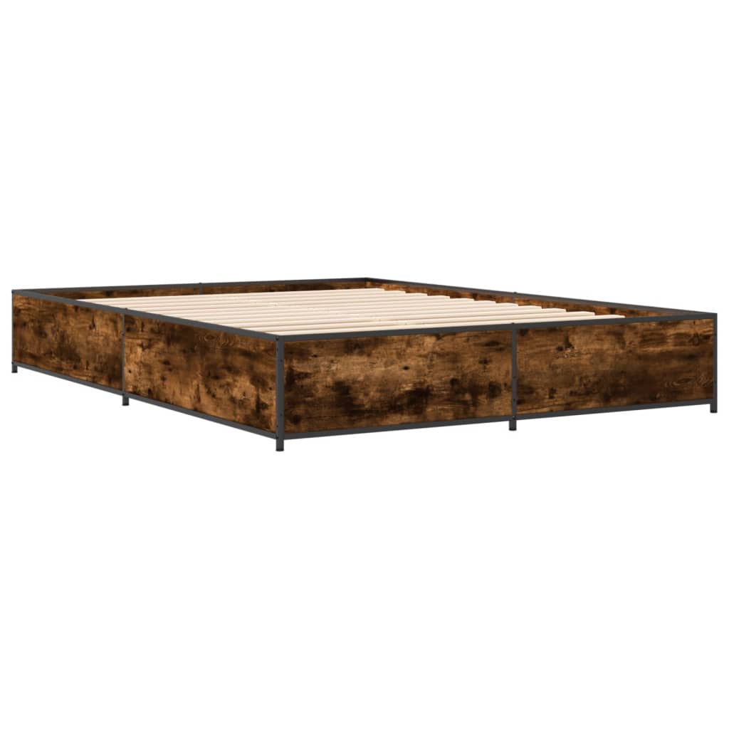 Sengeramme røkt eik 135x190 cm konstruert tre og metall