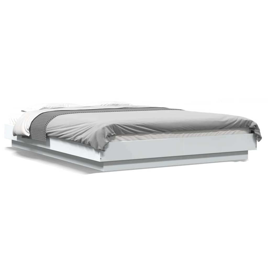Sengeramme med LED-lys hvit 120x200 cm konstruert tre