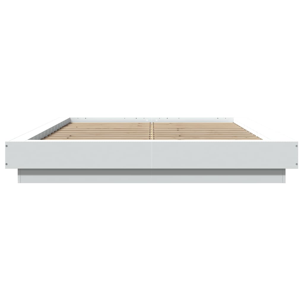 Sengeramme med LED-lys hvit 140x190 cm konstruert tre