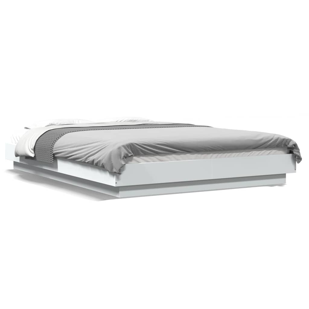Sengeramme med LED-lys hvit 135x190 cm konstruert tre