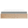 Seng med madrass 200x200 cm heltre furu