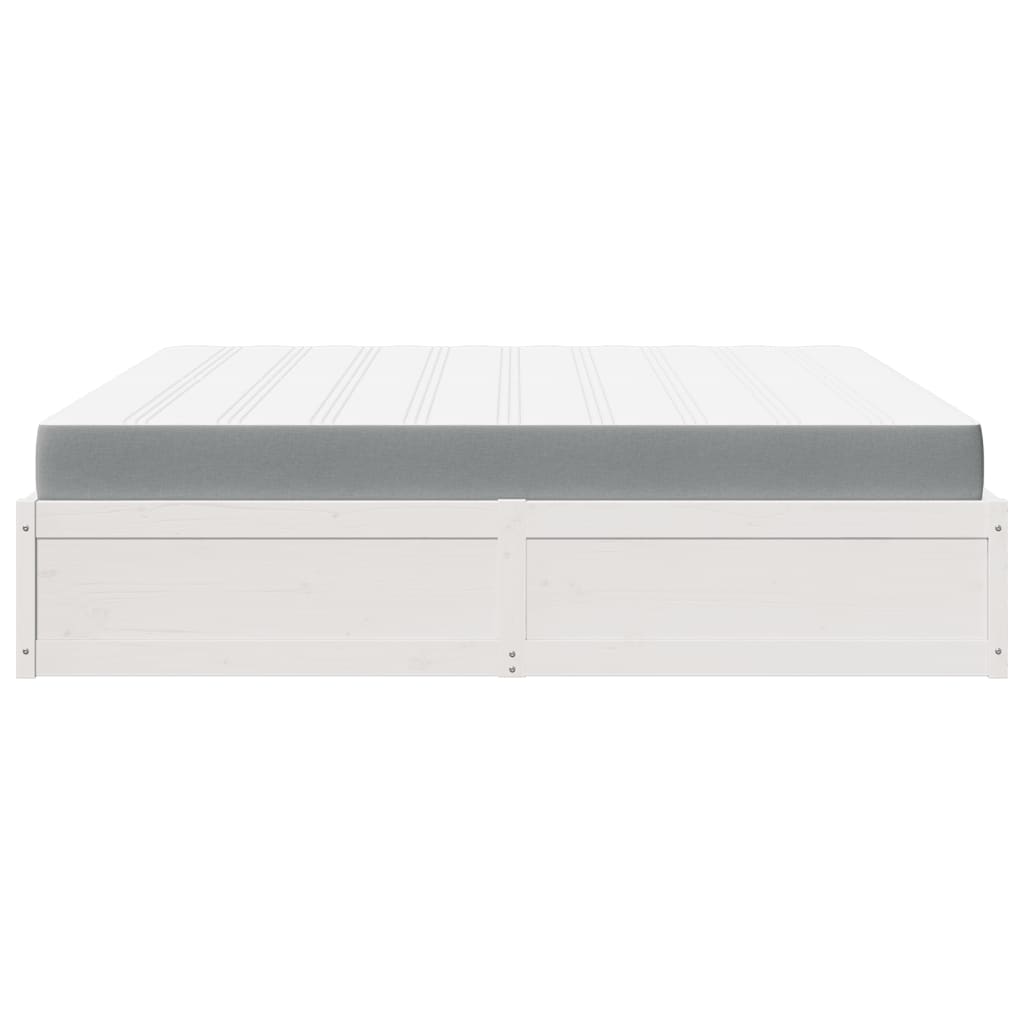 Seng med madrass hvit 200x200 cm heltre furu