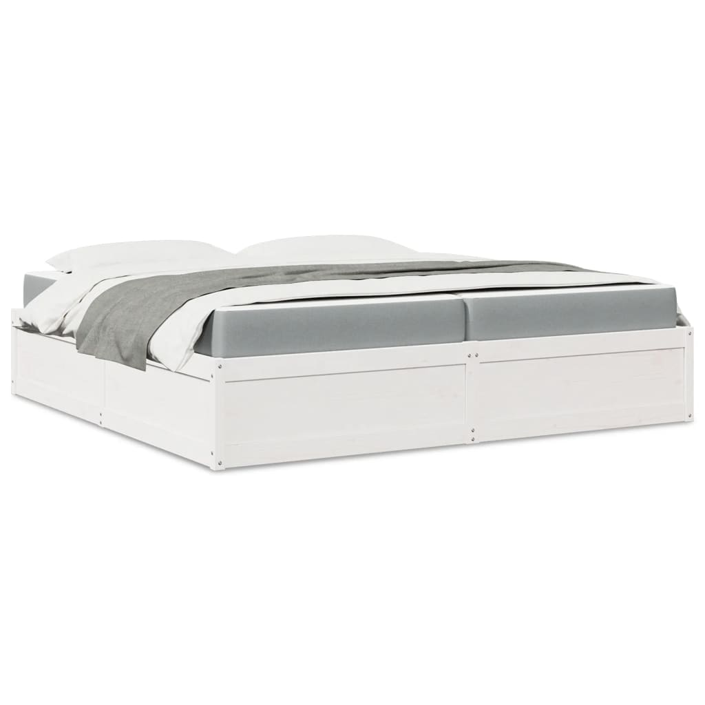 Seng med madrass hvit 200x200 cm heltre furu