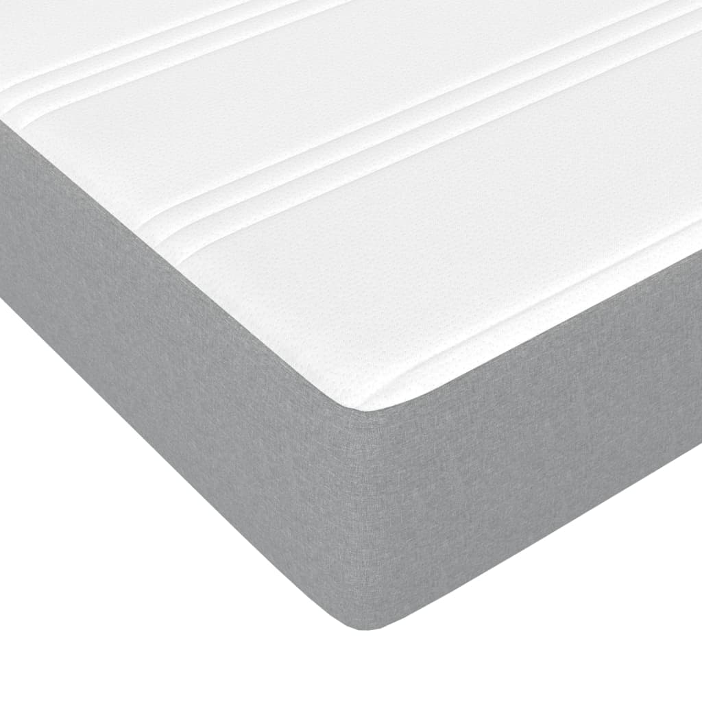 Seng med madrass 140x200 cm heltre furu