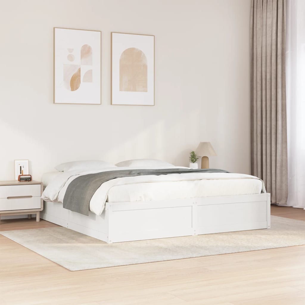 Sengeramme med madrass hvit 200x200 cm heltre furu