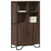 Highboard brun eik 79,5x35,5x137,5 cm konstruert tre
