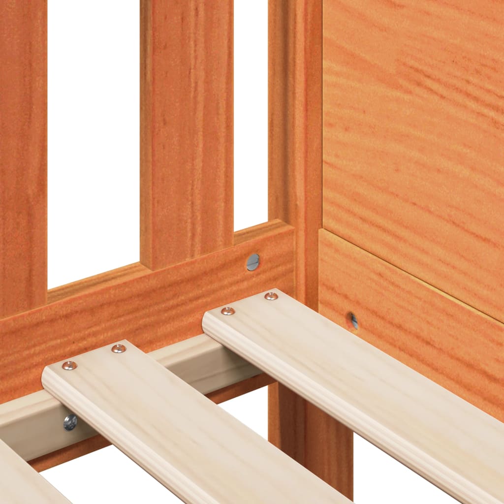 Barneseng med tak voksbrun 70x140 cm heltre furu