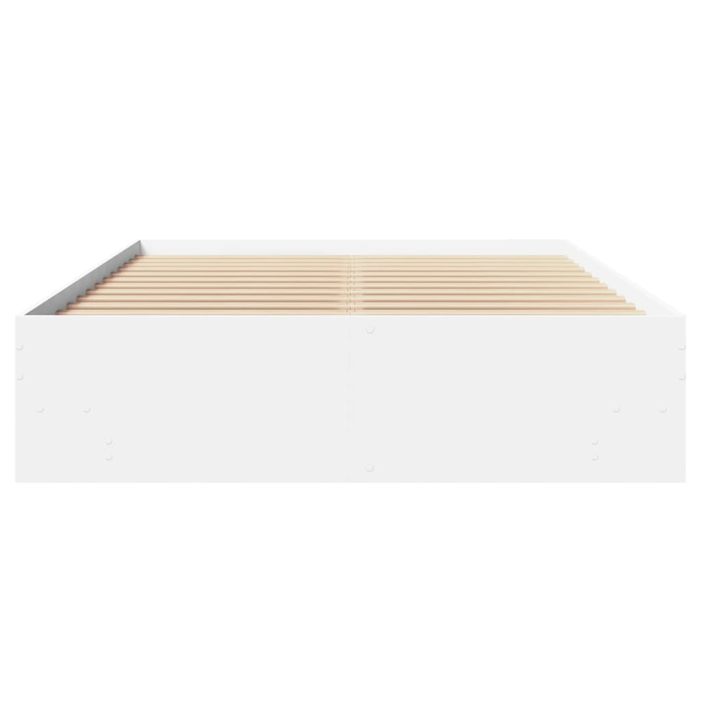 Sengeramme hvit 135x190 cm konstruert tre