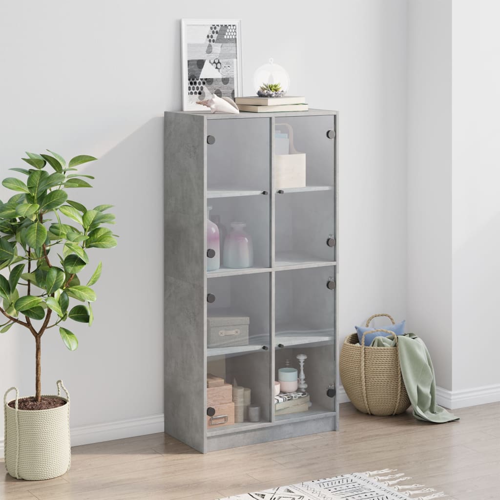 Highboard med dører betonggrå 68x37x142 cm konstruert tre
