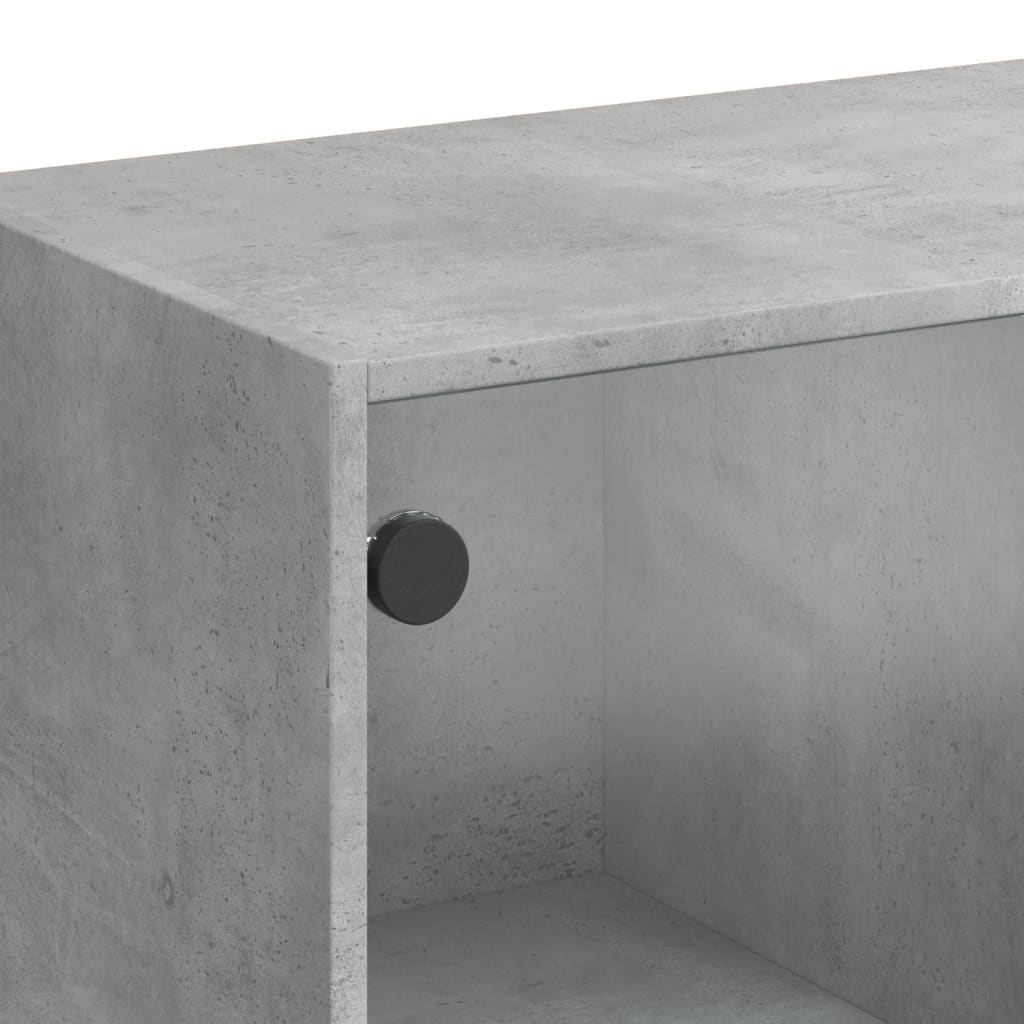 Highboard med dører betonggrå 68x37x142 cm konstruert tre