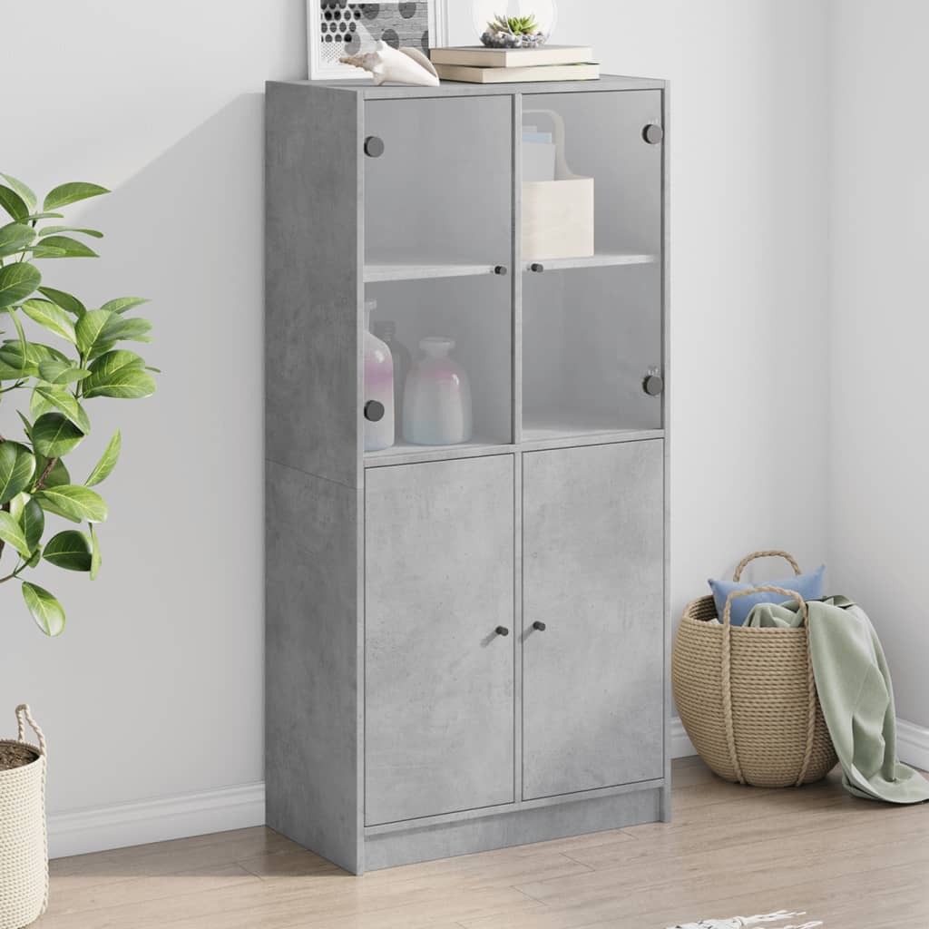 Highboard med dører betonggrå 68x37x142 cm konstruert tre