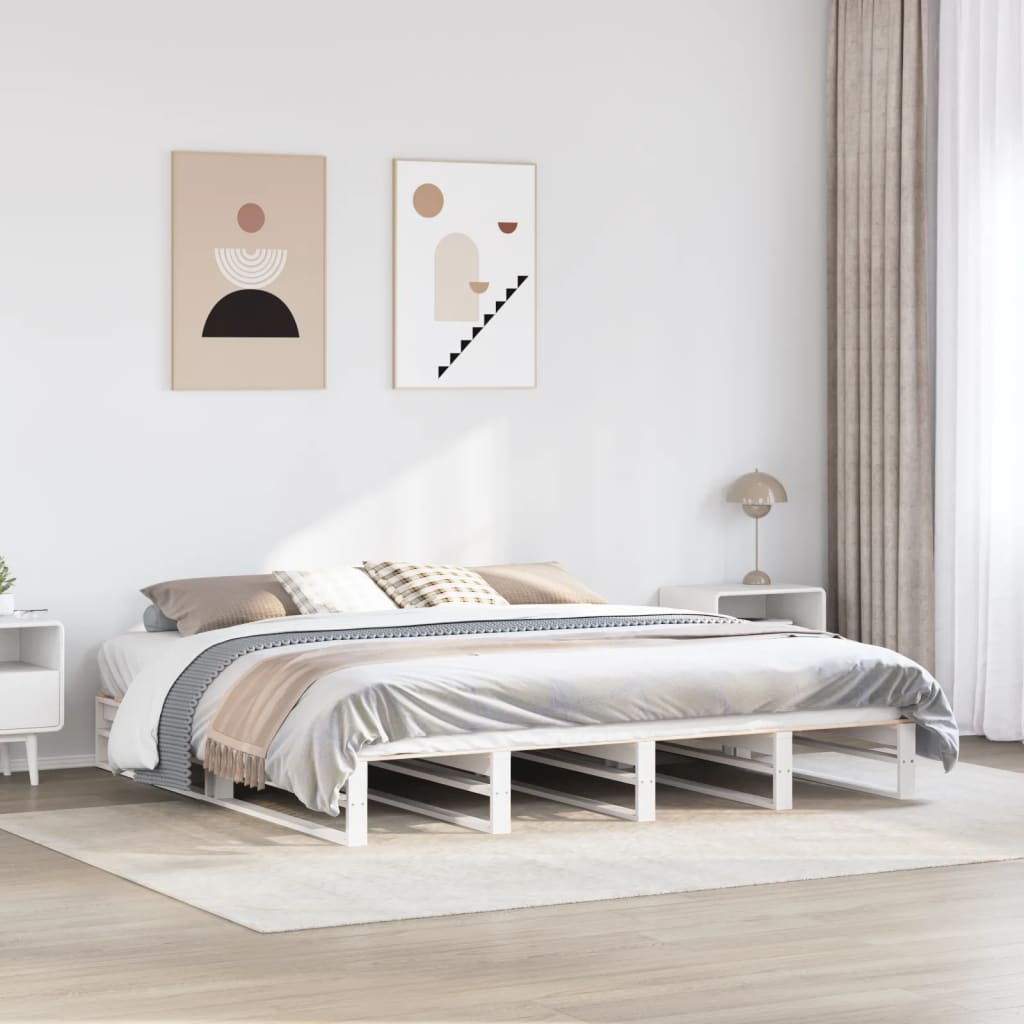 Sengeramme med madrass hvit 200x200 cm heltre furu