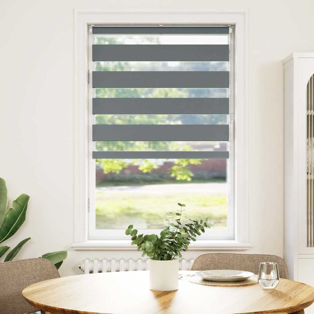 Sebragardin mørkegrå 75x100 cm stoff bredde 70,9 cm polyester