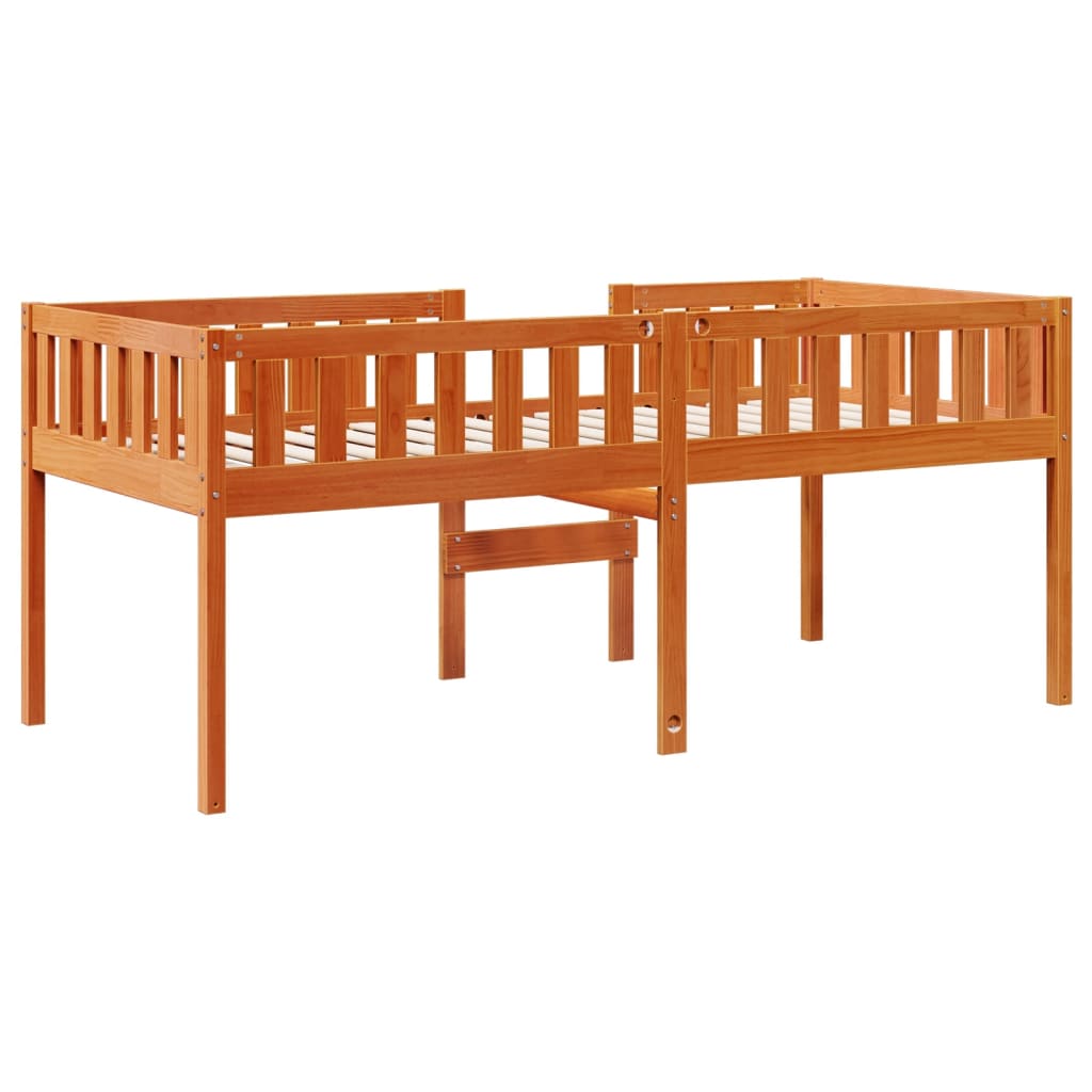 Barneseng med madrass voksbrun 90x200 cm heltre furu