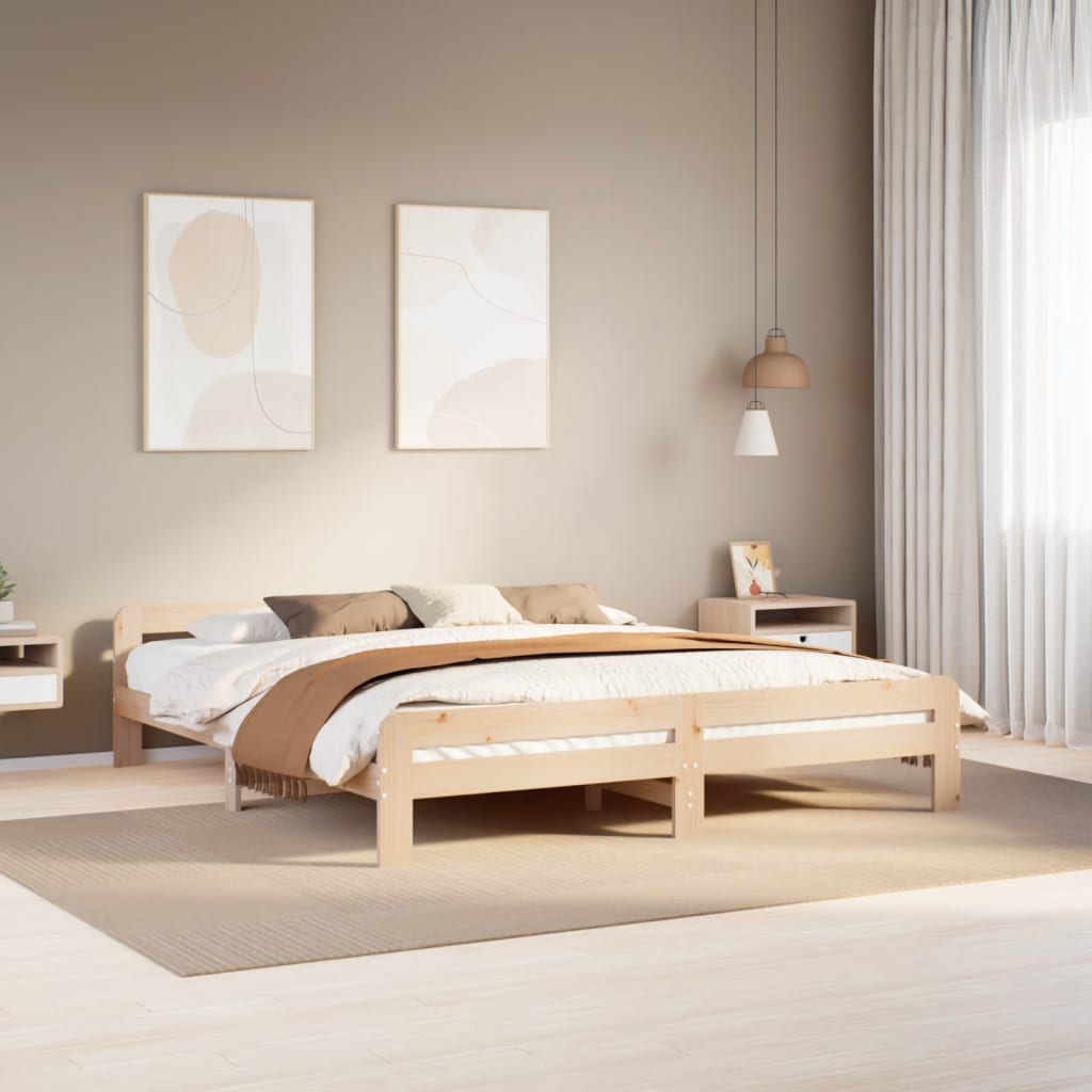 Sengeramme med madrass 200x200 cm heltre furu