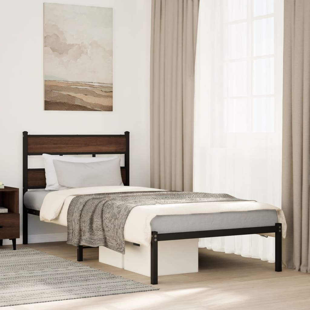 Sengeramme uten madrass med hodegavl brun eik 107x203 cm