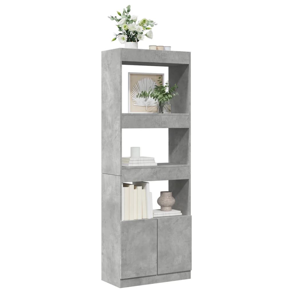 Highboard betonggrå 63x33x180 cm konstruert tre