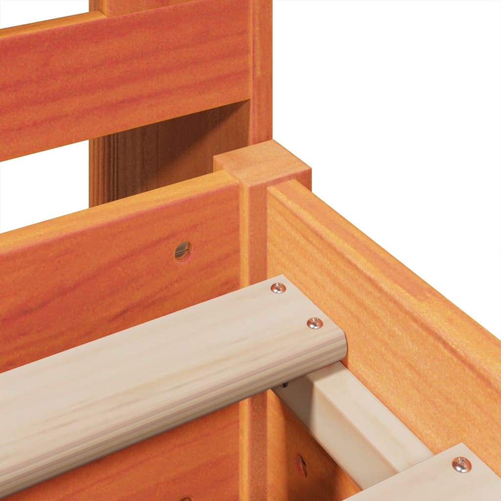 Seng med bokhylle uten madrass voksbrun 200x200 cm heltre furu