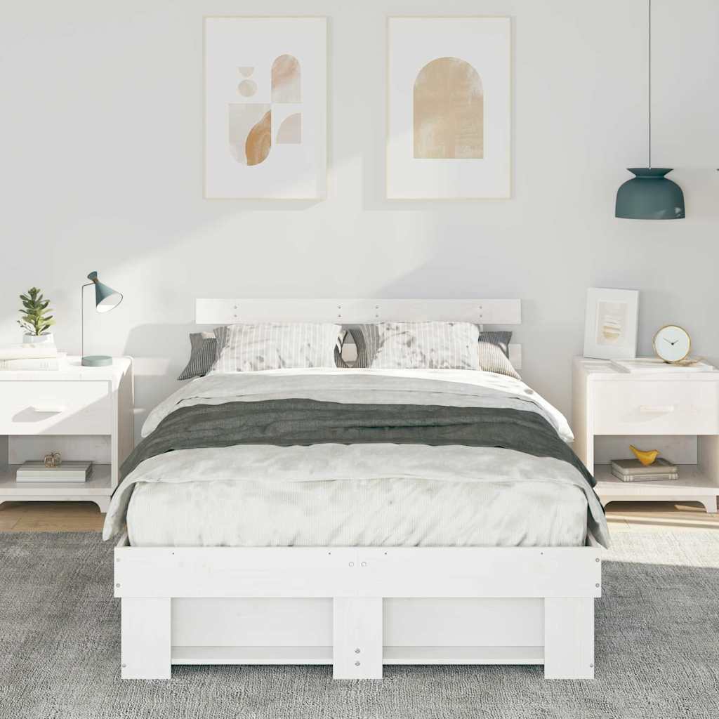 Sengestamme med hodegjerde Hvit 135 x 190 cm Heltre furu