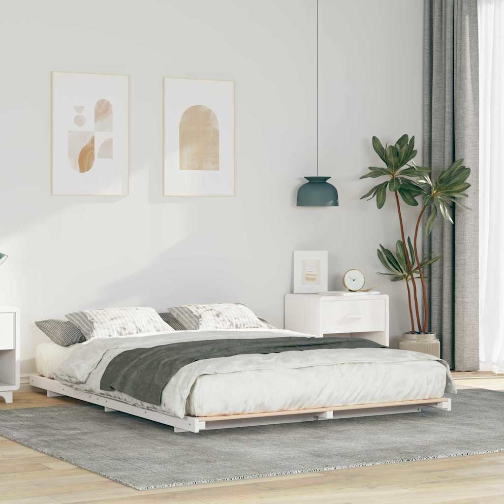 Gulvbedramme Hvit 140 x 200 cm Heltre furu