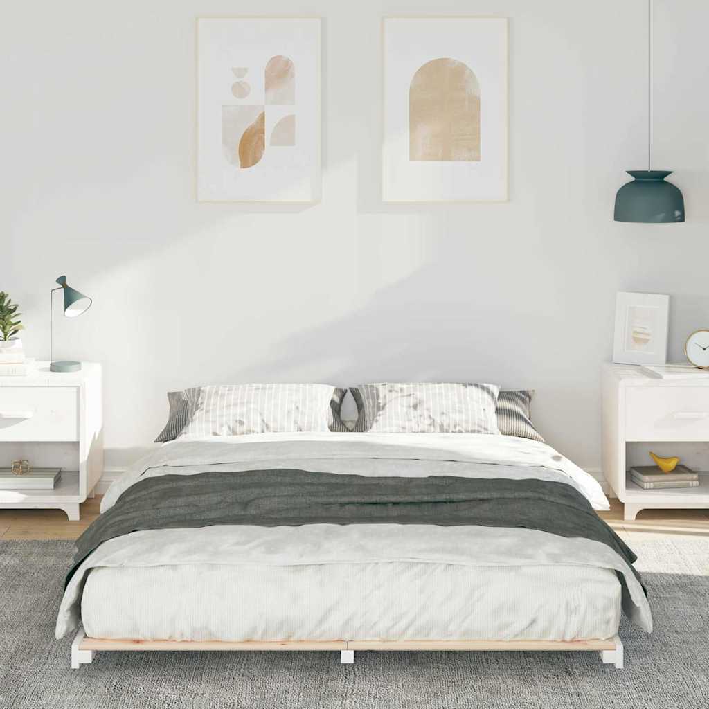 Gulvbedramme Hvit 140 x 200 cm Heltre furu