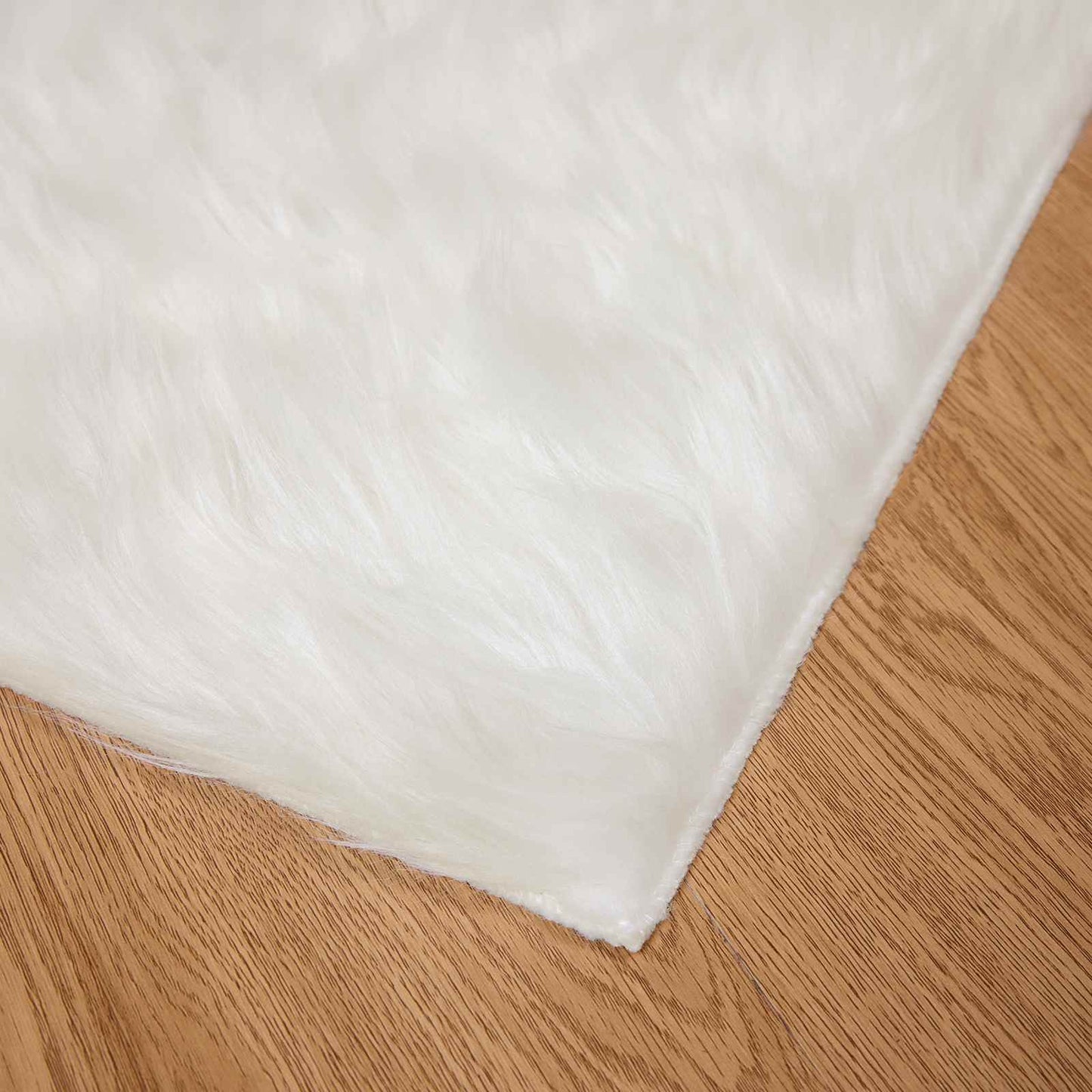 Fusk saueskinnteppe TAFALLA Hvit 200 x 280 cm Polyester
