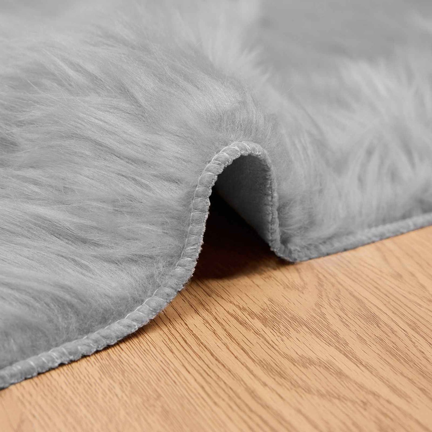 Fusk saueskinnteppe TAFALLA Grå 80 x 250 cm Polyester