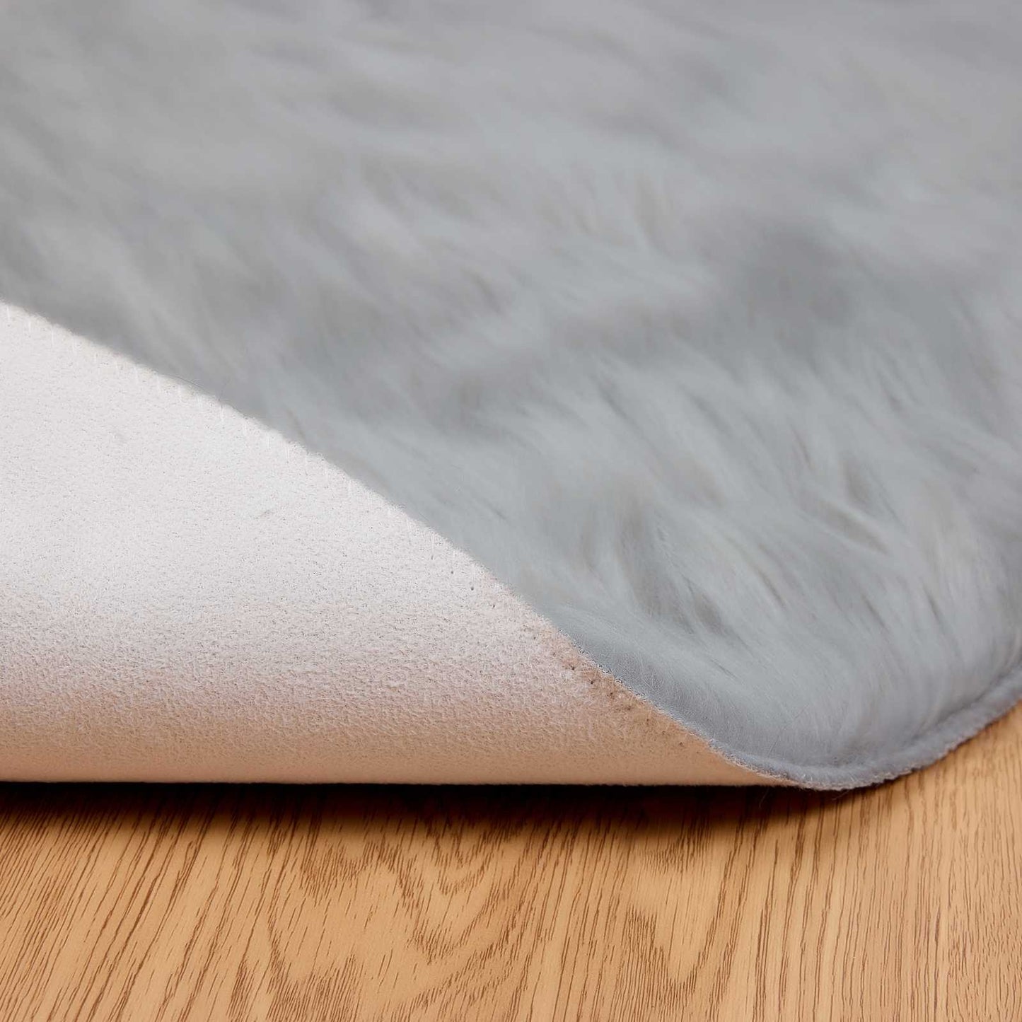 Fusk saueskinnteppe TAFALLA Grå Ø 100 cm Polyester