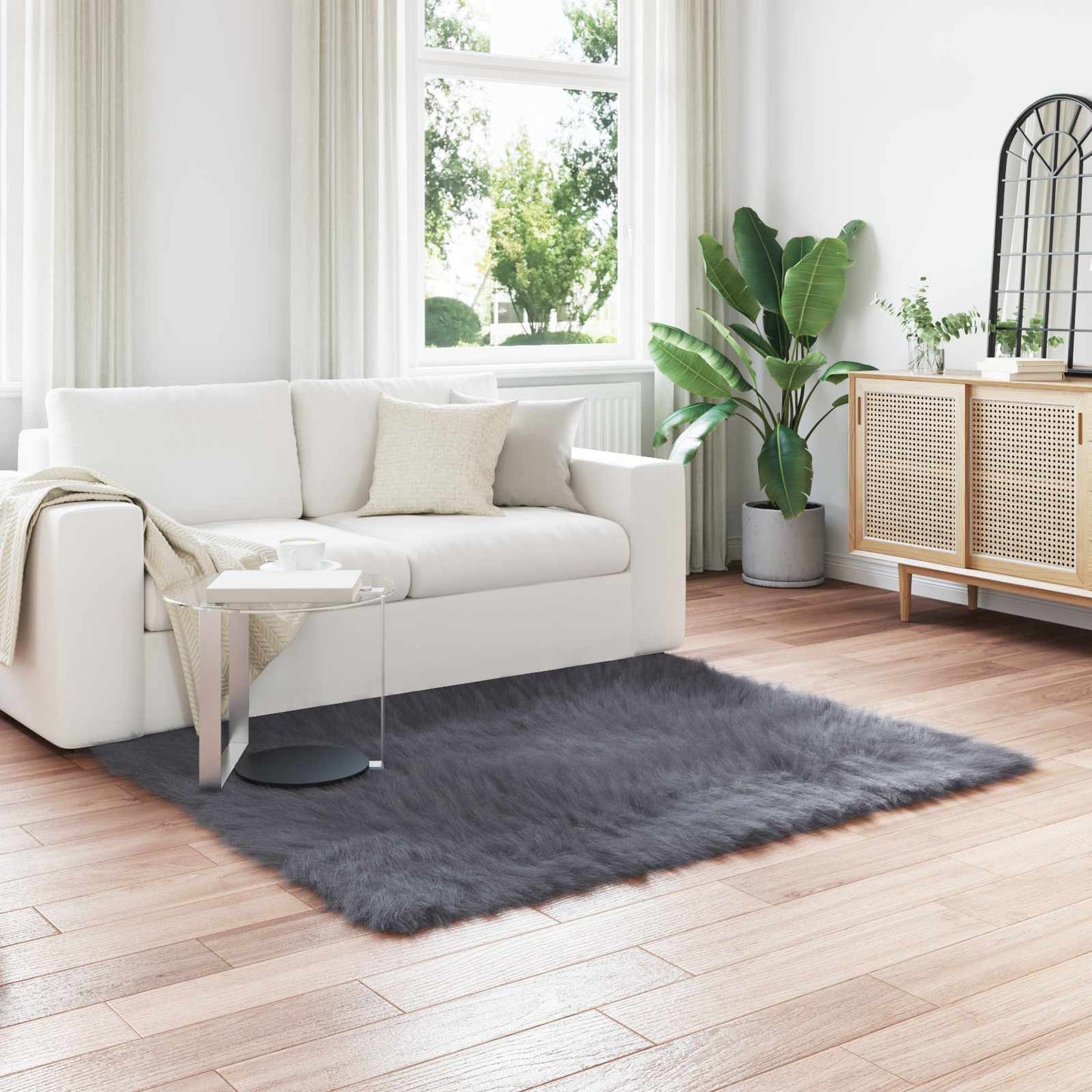 Fusk saueskinnteppe TAFALLA Antrasitt 120 x 120 cm Polyester