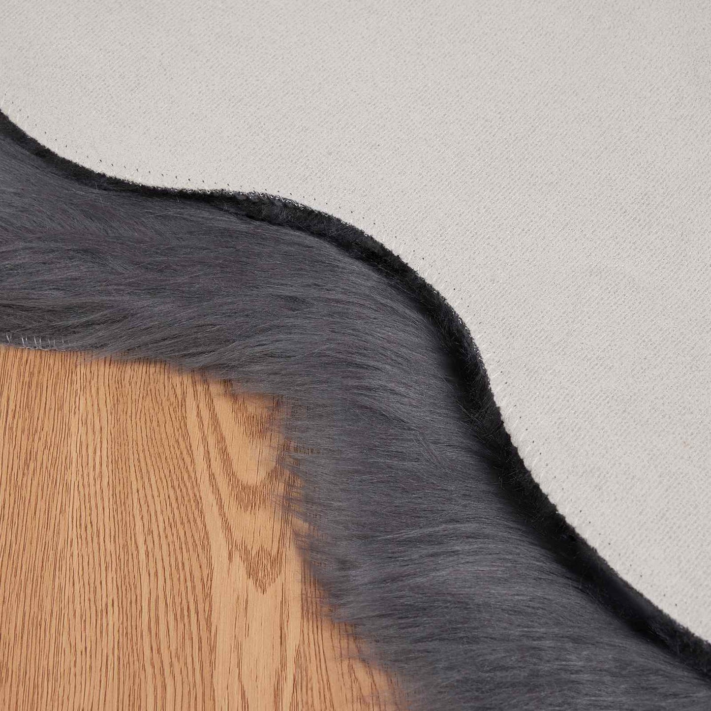 Fusk saueskinnteppe TAFALLA Antrasitt 50 x 80 cm Polyester