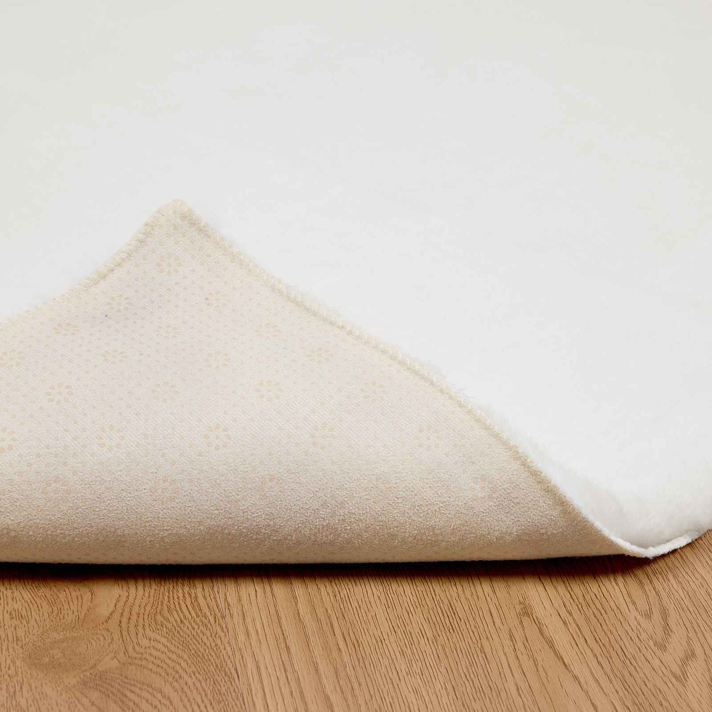 Anti-Sklisikker Fuskepels Teppet Olite Hvit 200 x 200 cm