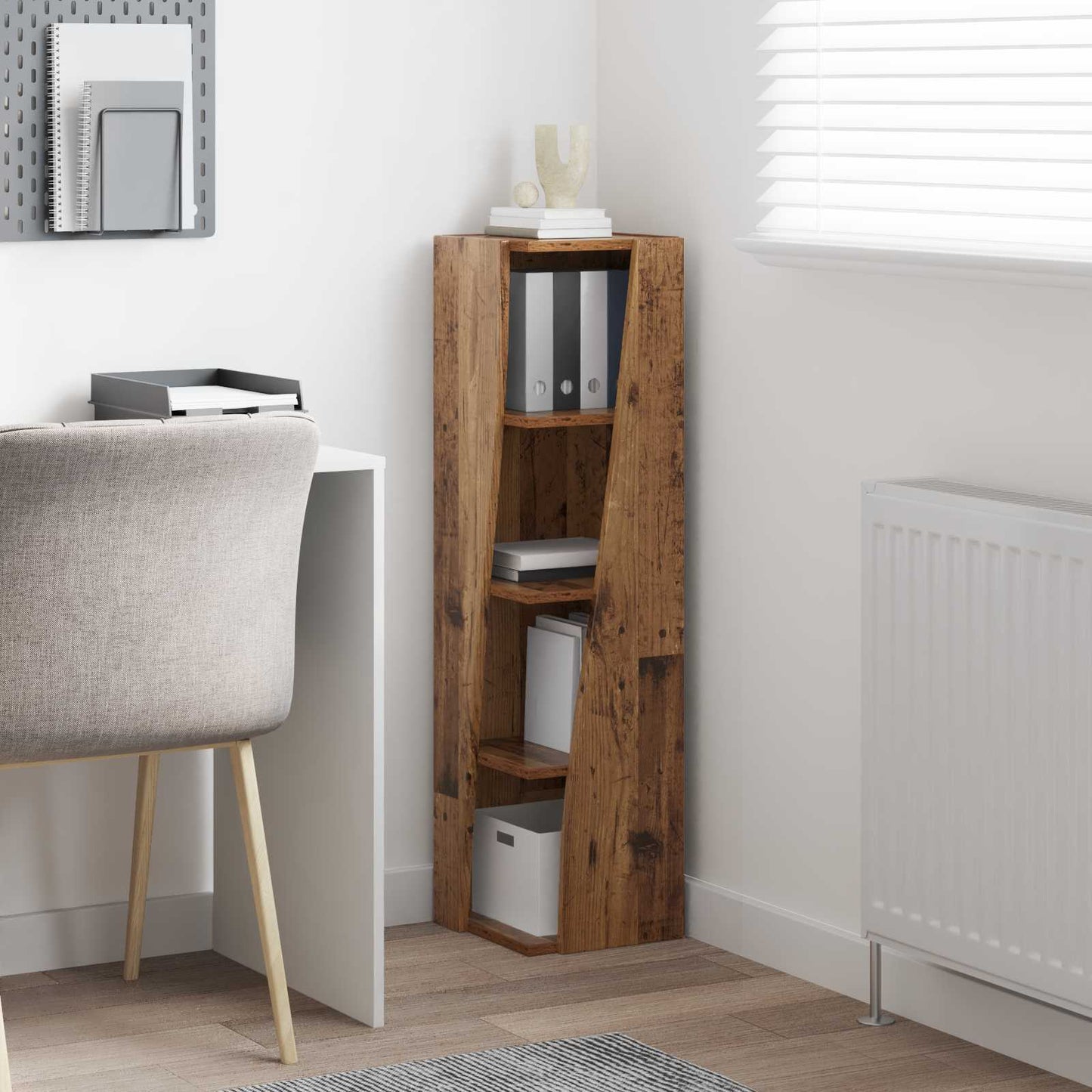 Hjørneskap Gammelt tre 27,5x27x102cm Konstruert tre