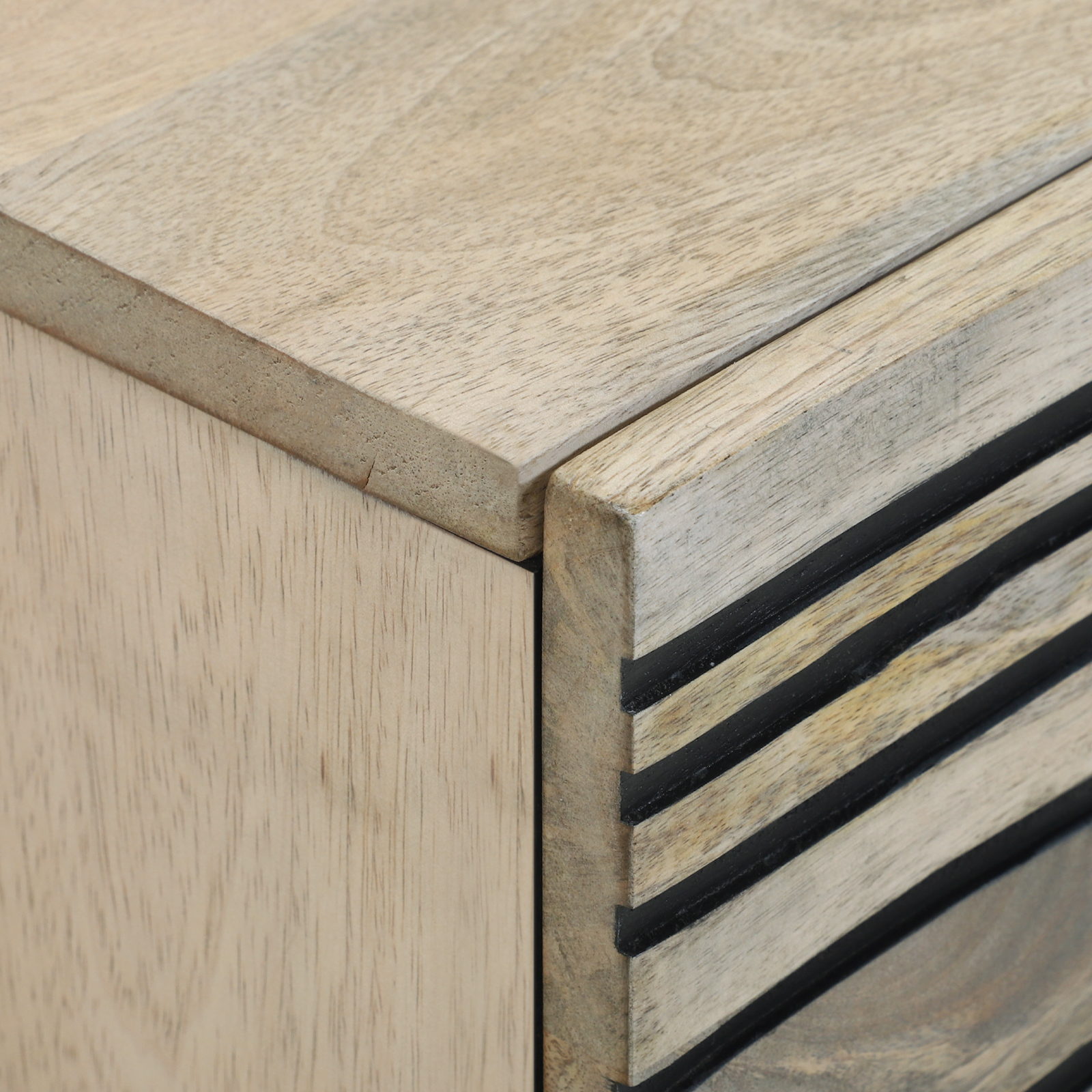 Nattbordskap 2 pcs Hvit og svart 40 x 33 x 46 cm heltre mango