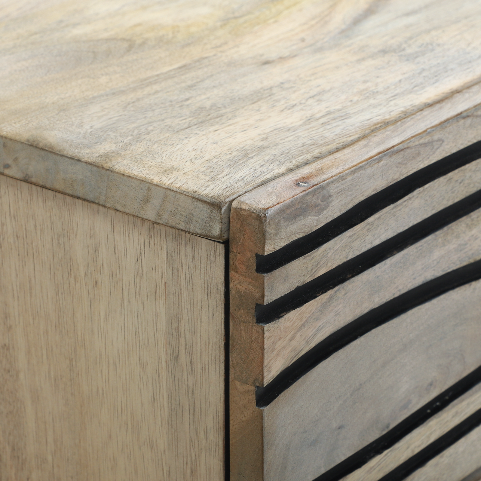 Nattbordskap Hvit og svart 50 x 33 x 60 cm heltre mango