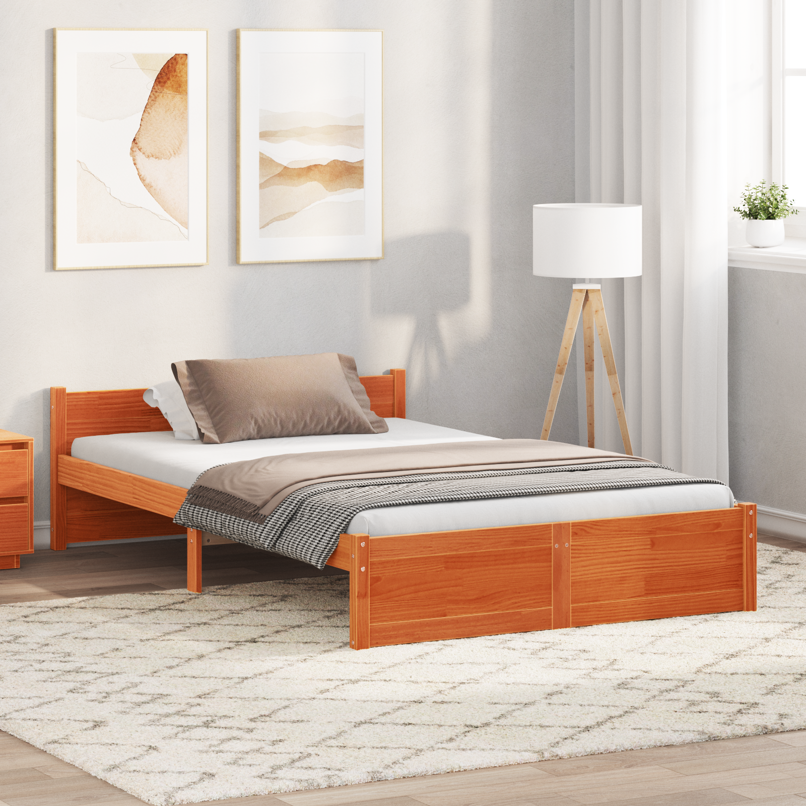 Sengestamme med hodegjerde Voksbrun 135 x 190 cm Heltre furu