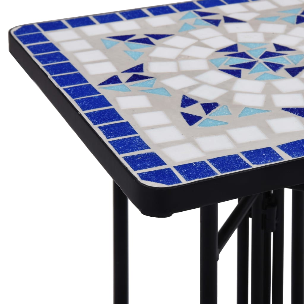 Sidebord med mosaikkmønster blå og hvit keramikk
