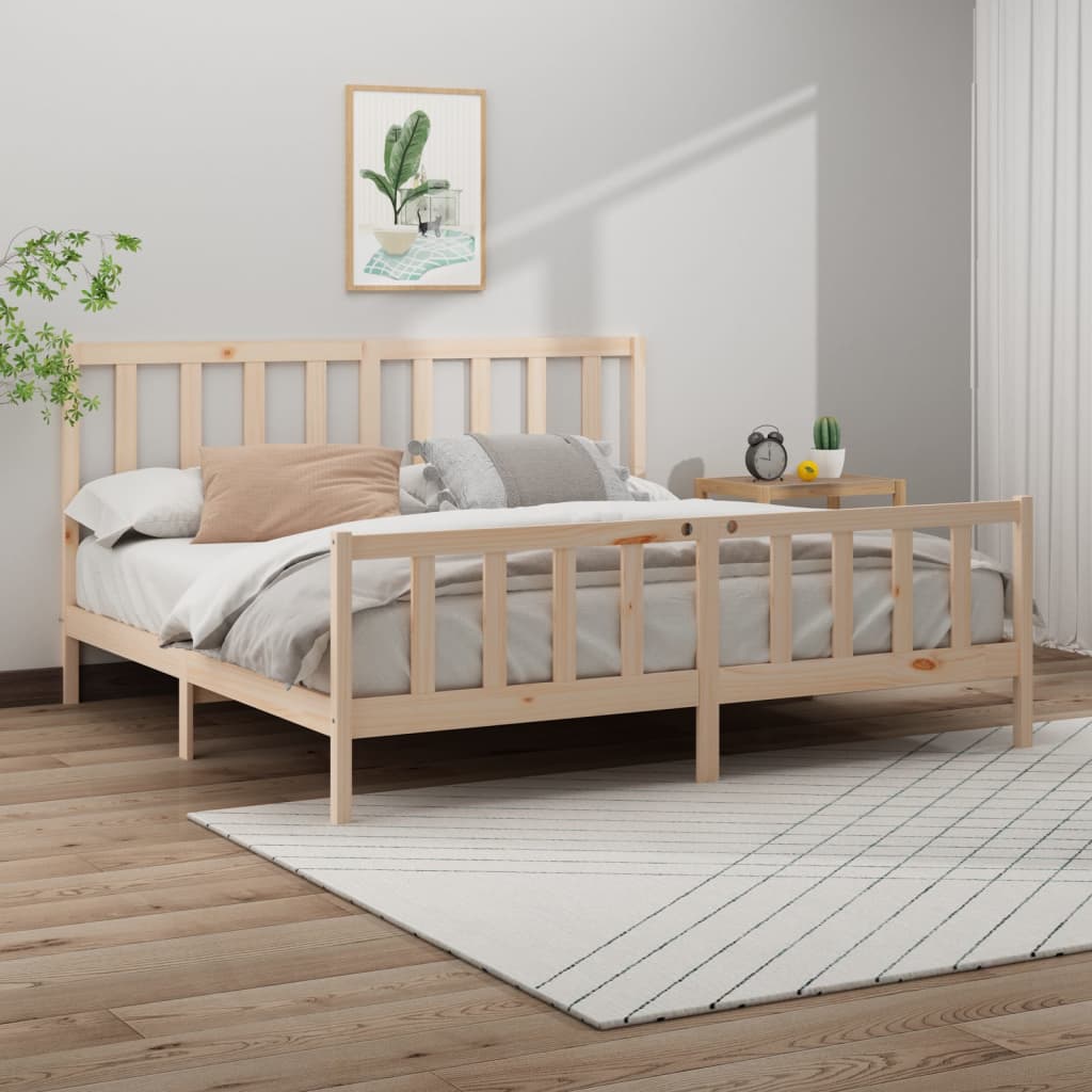 Sengeramme med madrass 200x200 cm heltre furu
