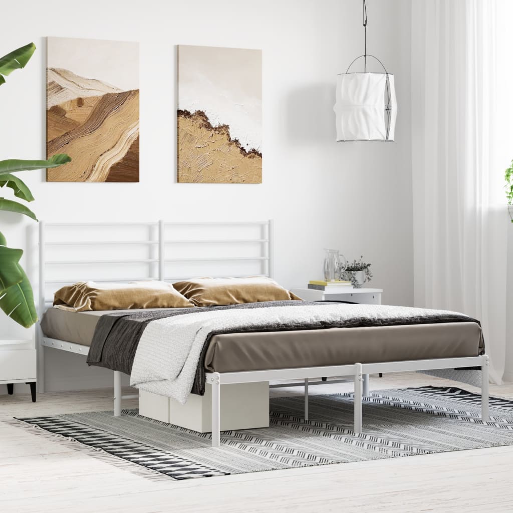 Sengeramme i metall med hodegavl hvit 135x190 cm