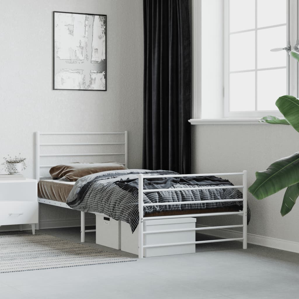 Sengeramme i metall med hode- og fotgavl hvit 90x200 cm