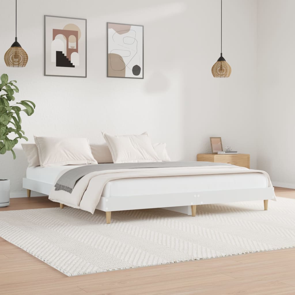 Sengeramme hvit 200x200 cm konstruert tre