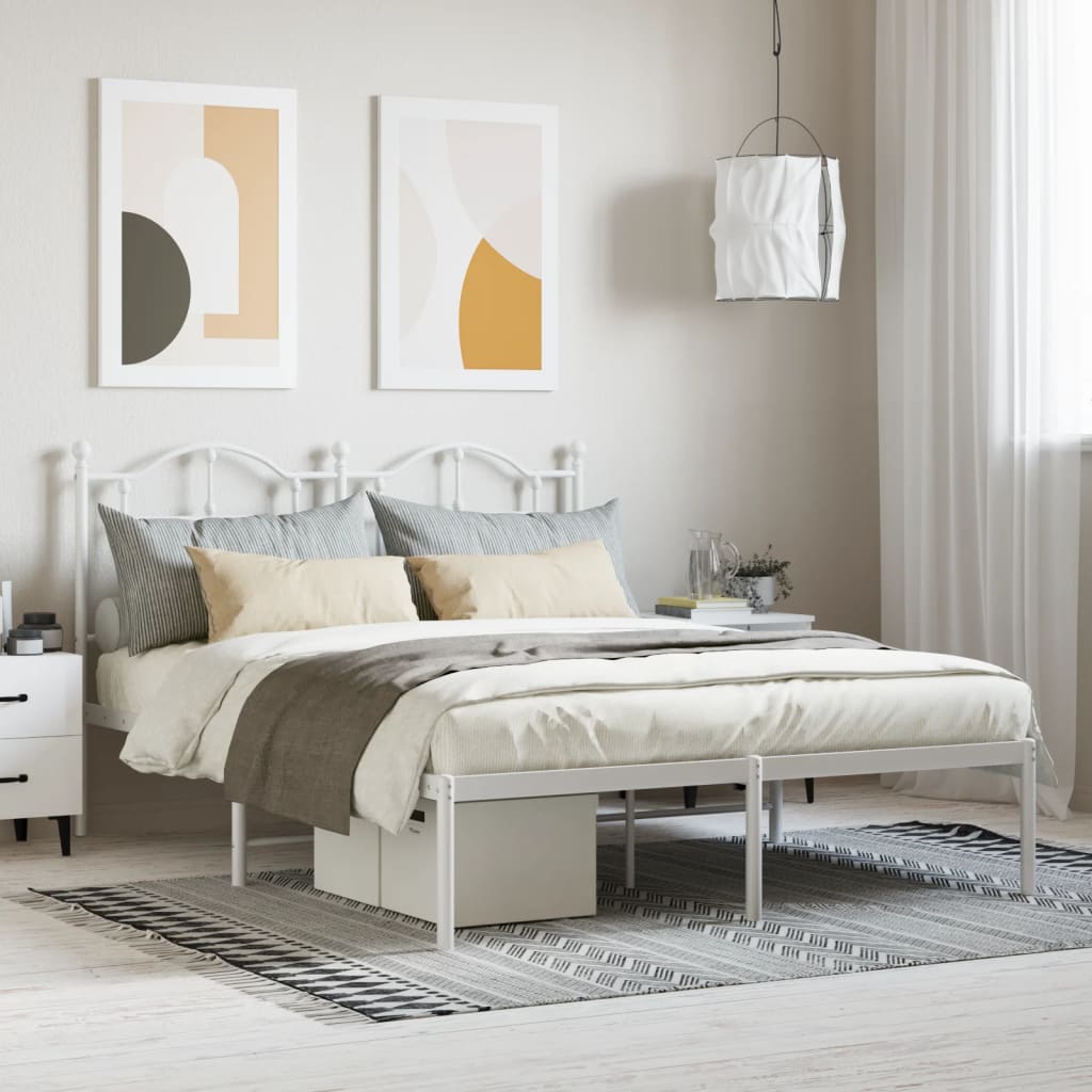 Sengeramme i metall med hodegavl hvit 135x190 cm